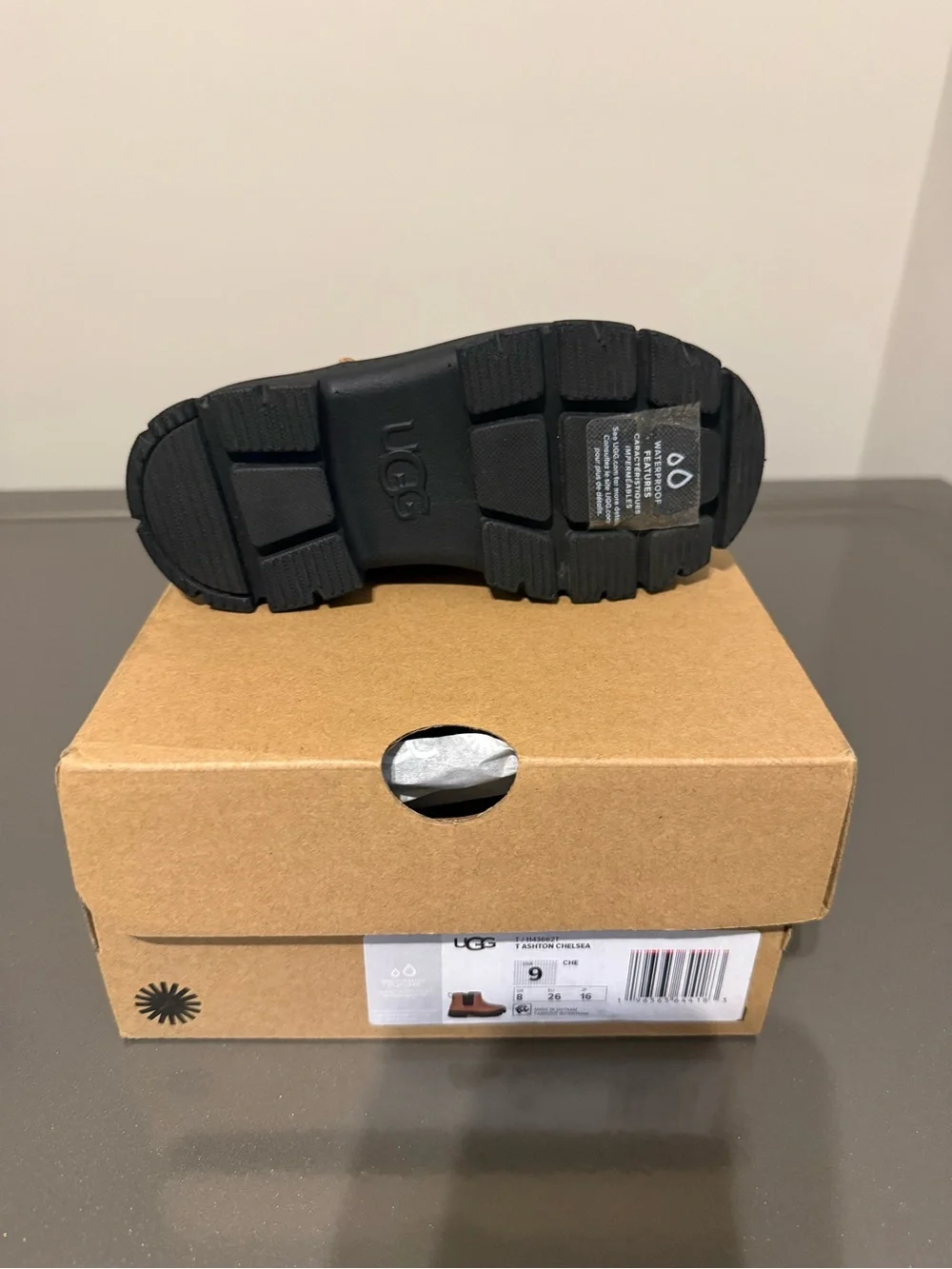 UGG Kids Brown Chelsea Boot with Black Elastic Panel
